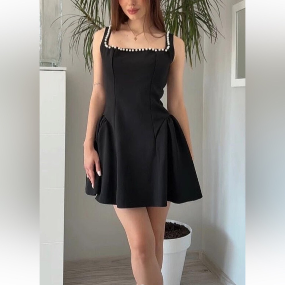 Elegant Black Dress with Pearl Detailing Pearl Ruched Zipper Mini Dress M mc5